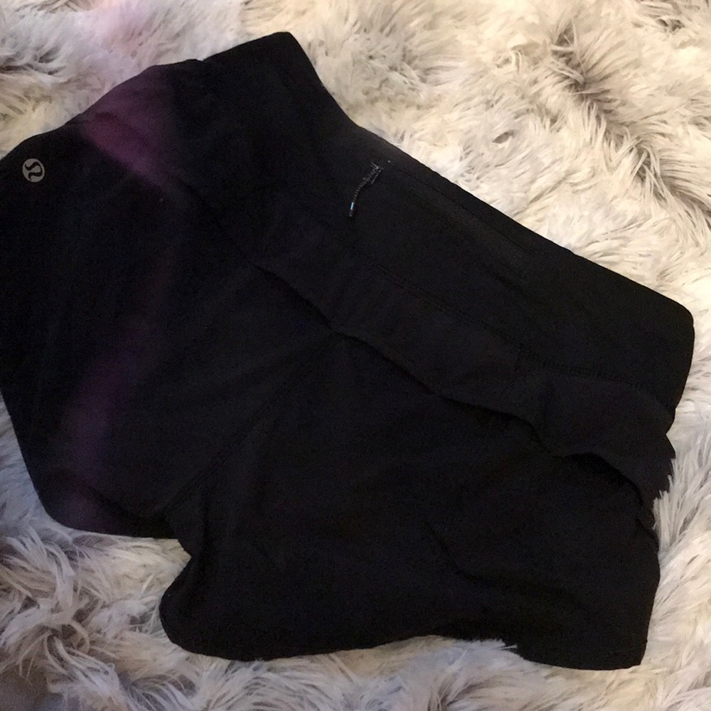 Lulu lemon shorts- size 2 - Picture 5 of 5